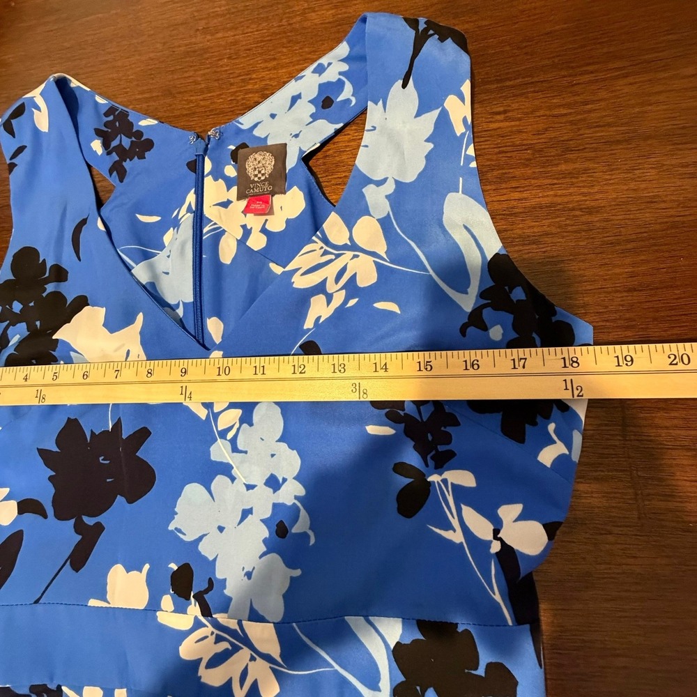 Vince Camuto Blue Floral Wide Leg Jumpsuit Size M Pockets Vacation, Resort, Chic - Picture 12 of 16